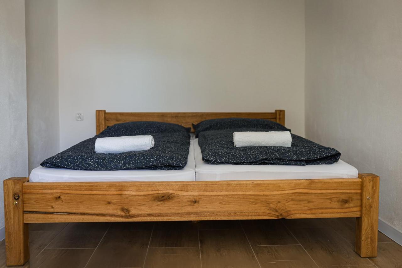 Pod 12-stka Apartment *